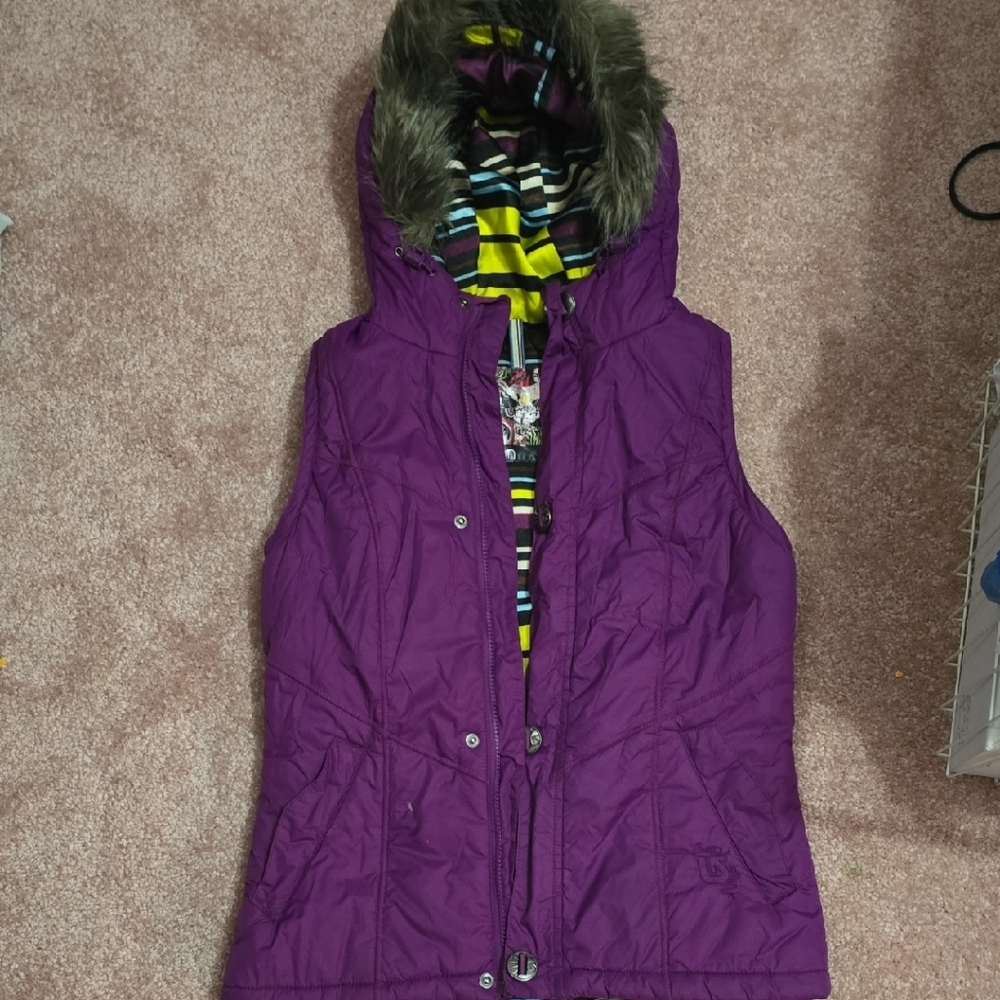 Burton Dry Ride Sz S Vest With Bold Striped Lining